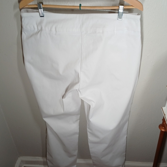 Dana Buchman White Pants Size L - Picture 2 of 2